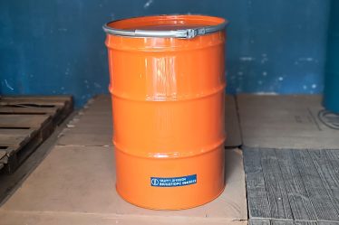 Como escolher o tambor homologado ideal para líquidos químicos e industriais